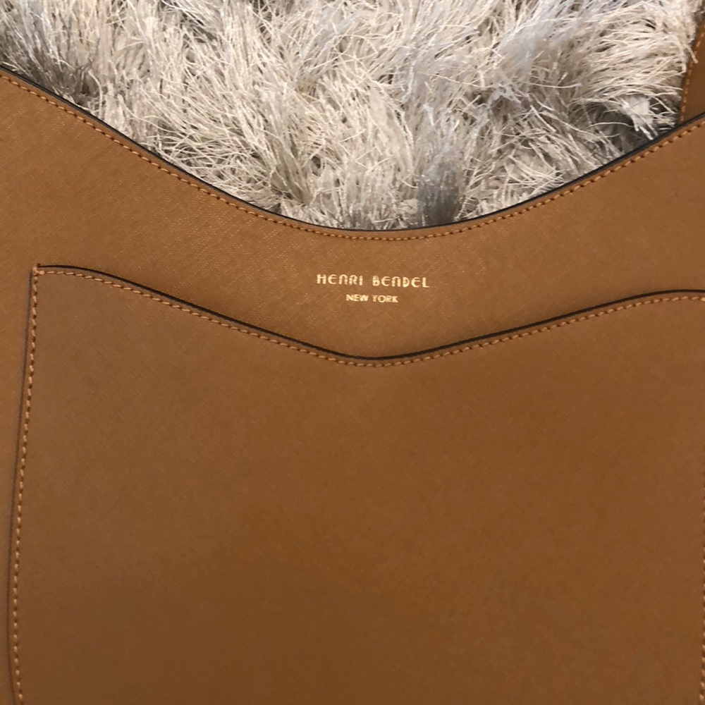 Henri Bendel Cross Body purse